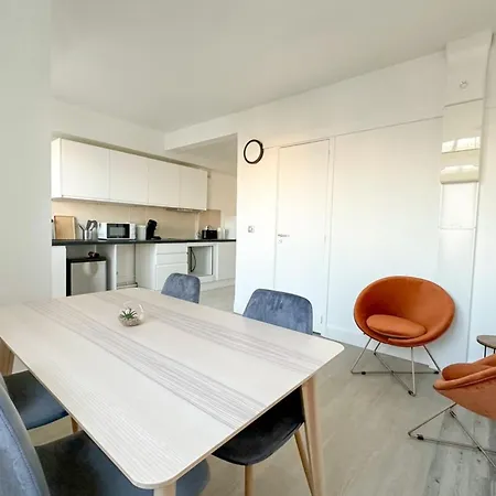 Holiday home Flexliving - - Remusat Paris